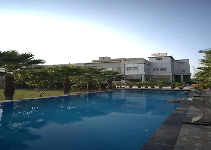 Amarvilas Hotel & Resort Bharatpur