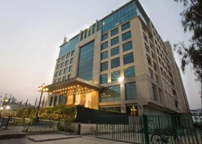 Banana Tree Hotel & Banquets At Sahibabad Ghaziabad