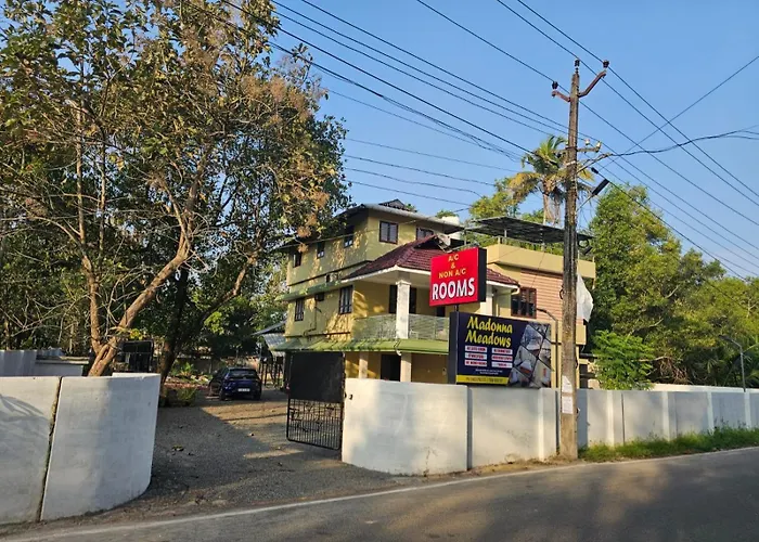 Madonna Meadows Homestay Mararikulam