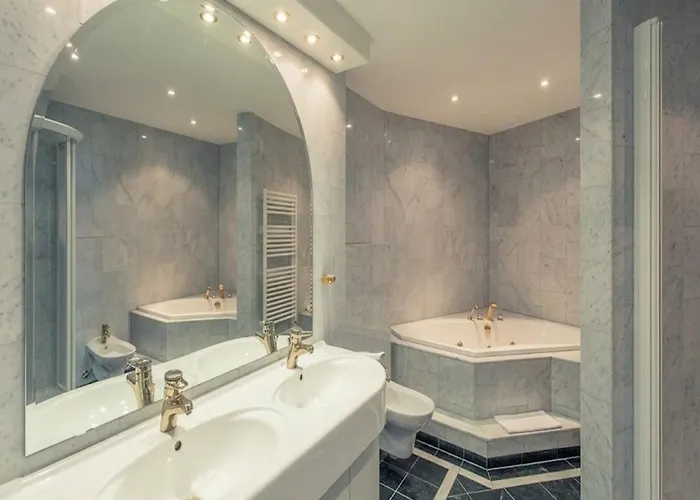 Sunday Hotel Schloss Neustadt Glewe