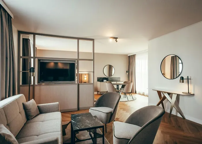 Leonardo Hotel Koeln