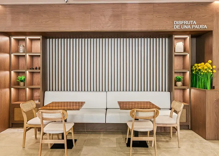 B&B Hotel Zaragoza Los Enlaces Estacion