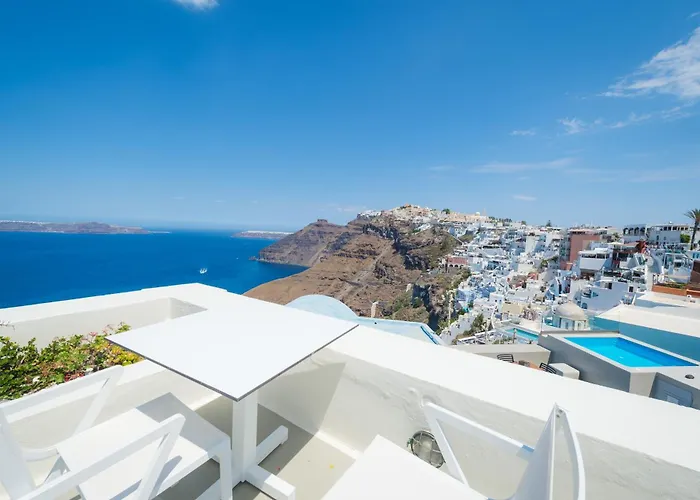 Pantelia Suites Fira 