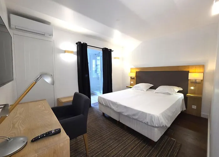 Hotel De Normandie Evreux