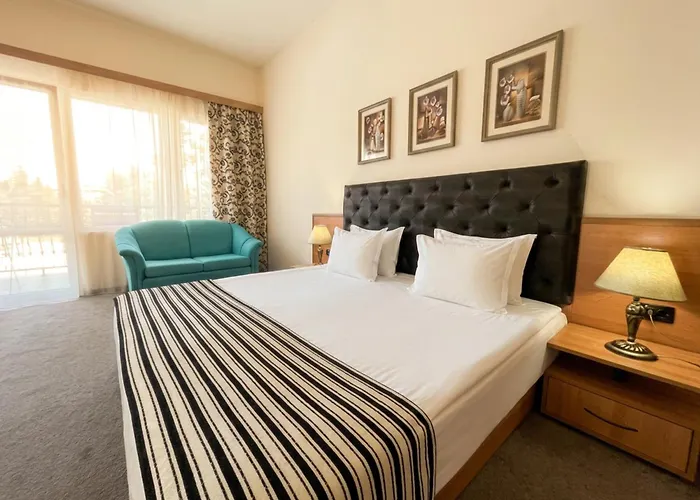 Lotus Family Hotel - Free Parking Sunny Beach