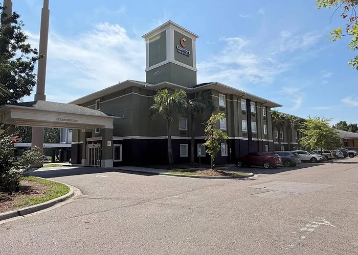 Comfort Inn & Suites Charleston Airport Convention Center North Charleston