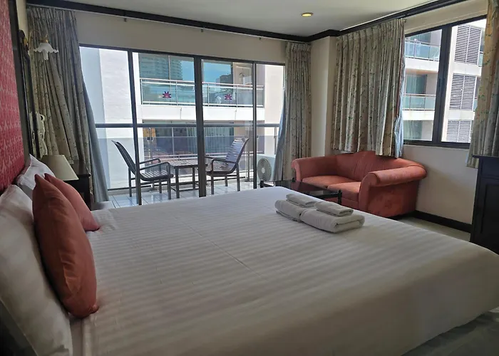 Mike Beach Resort Pattaya