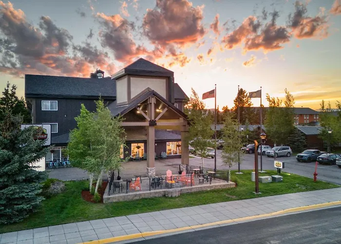 Gray Wolf Inn & Suites West Yellowstone
