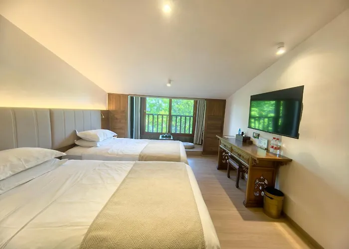 Yangshuo River View Hotel