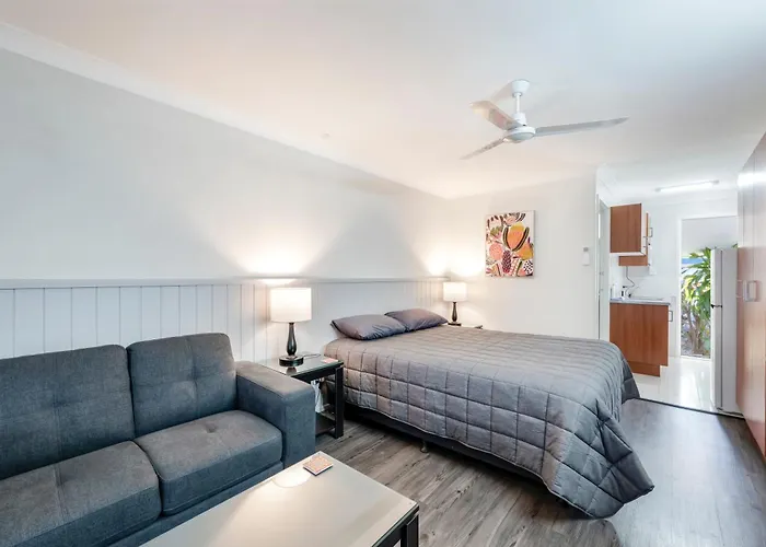 Bundaberg Coral Villa Motor Inn