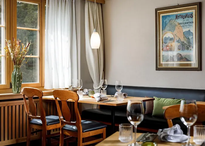 Hotel Wysses Roessli Schwyz