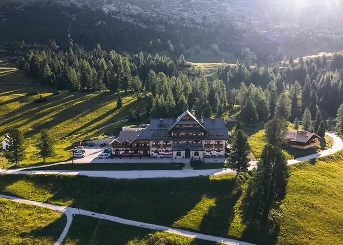 Hohe Gaisl Hotel Braies 