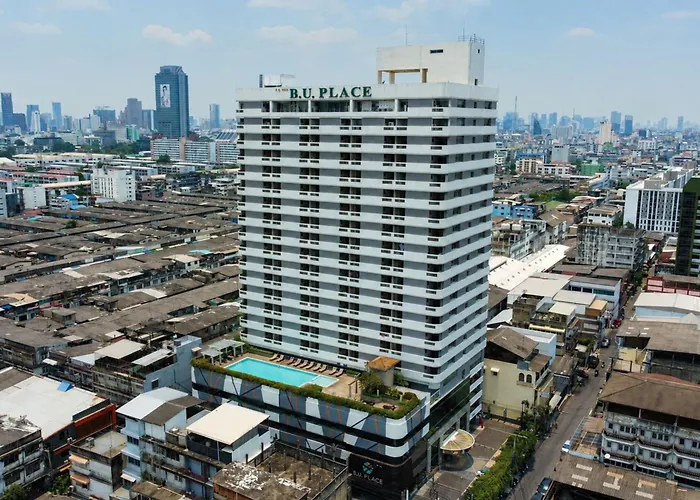 โรงแรมบียูเพลส กรุงเทพมหานคร