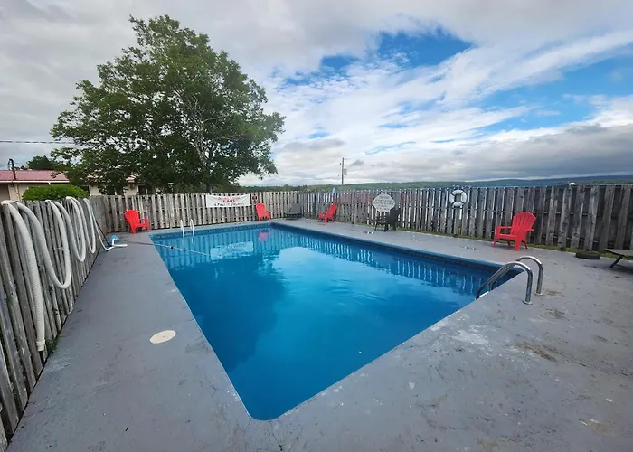 Trailsman Lodge Baddeck