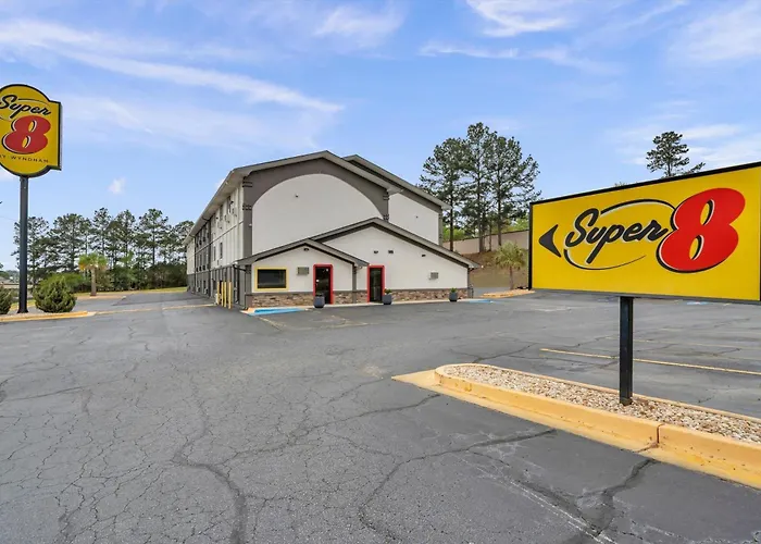 Super 8 By Wyndham Warner Robins Motel