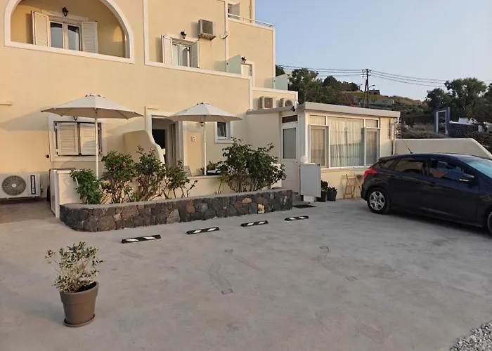 Kiklamino Sunset Suites Oia