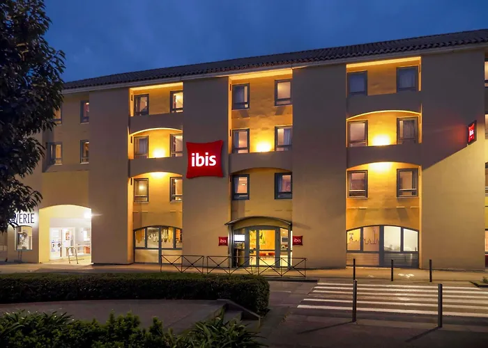 Ibis Carcassonne Centre - La Cite Hotel