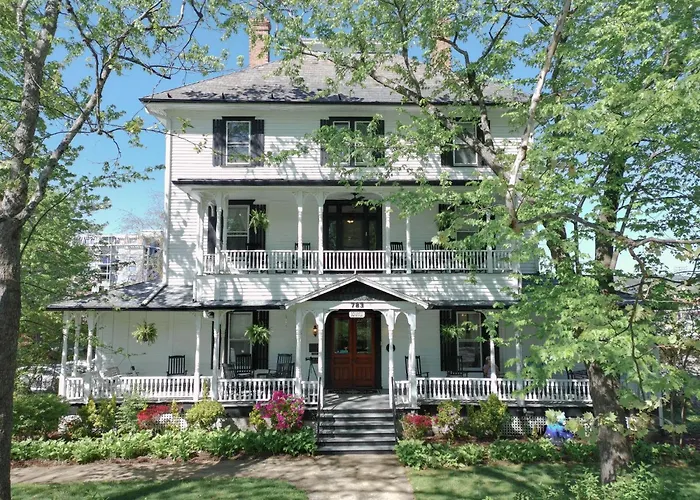 1898 Waverly Inn Hendersonville