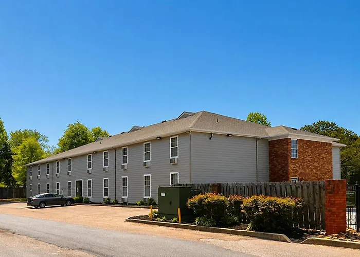 Plantation Oaks Hotel Millington