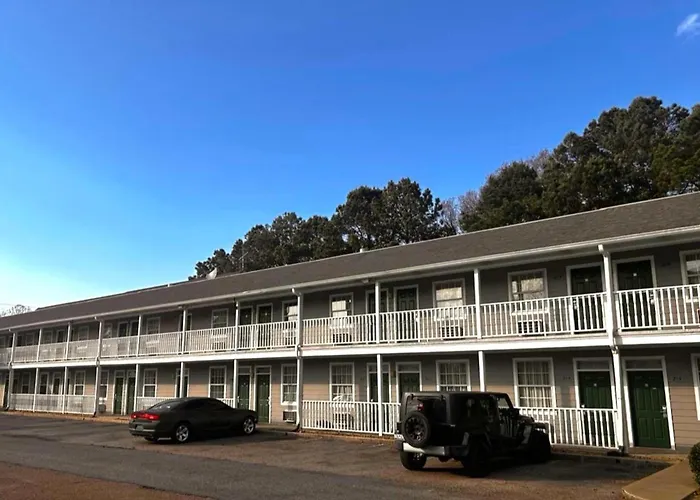 Plantation Oaks Hotel Millington