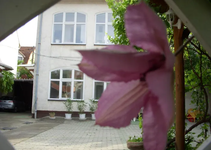 Garden Szivárvány utcai Vendégház Szeged