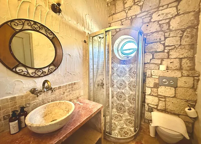 Dort Mevsim Alaçatı