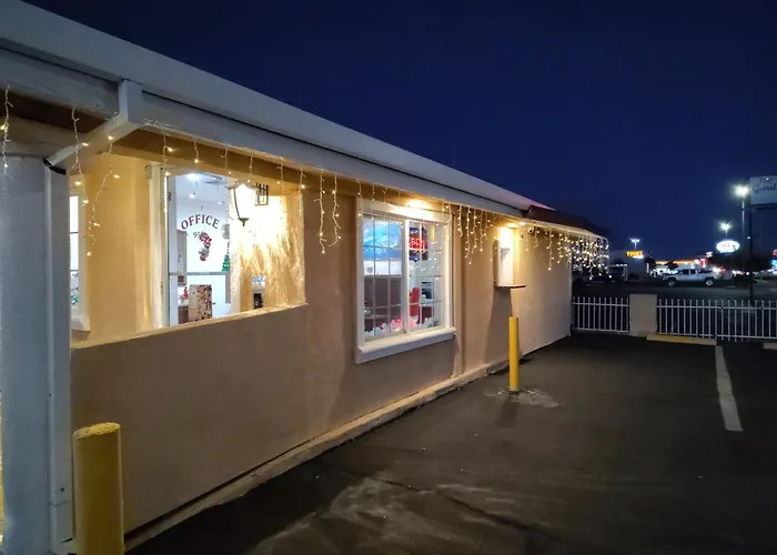 Holiday Motel Oakdale