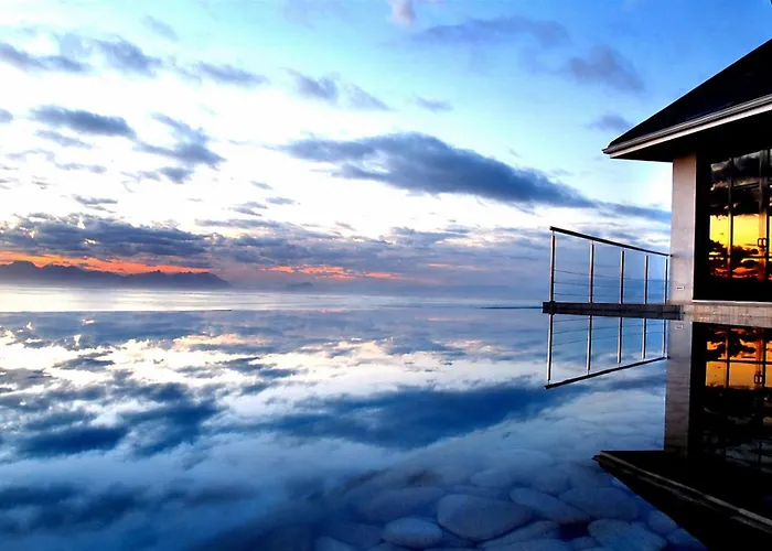 Aqua Terra Boutique Guesthouse - Simon'S Town, Cape Town