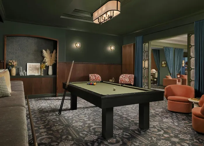 The Louie, A Davenport Hotel, Autograph Collection Spokane