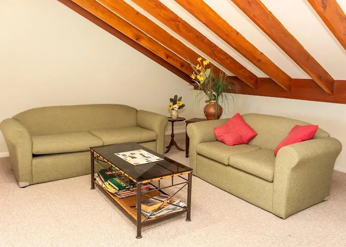 Ainslie Manor Guest House Redcliffe