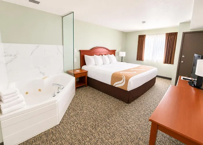 Travelodge By Wyndham Rapid City - Black Hills