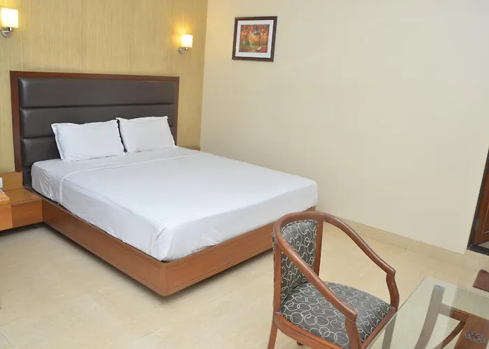 Hotel Ashray International, Sion - Near Bkc Mumbai