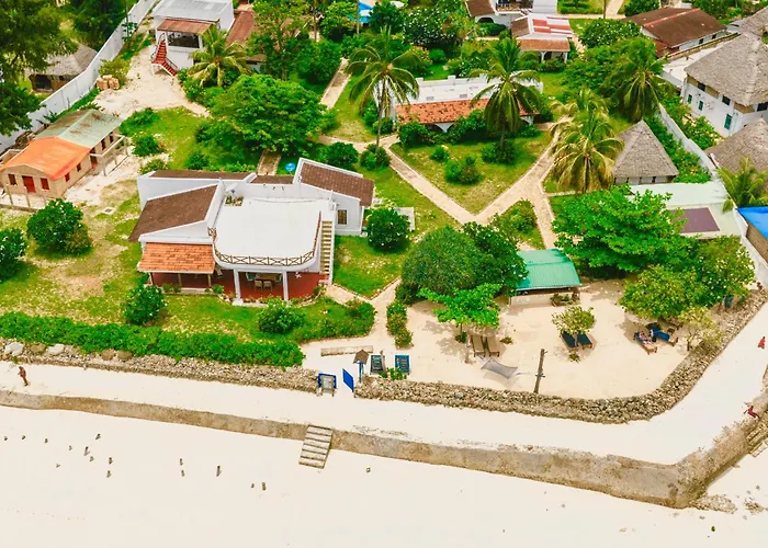 Flame Tree Cottages Nungwi