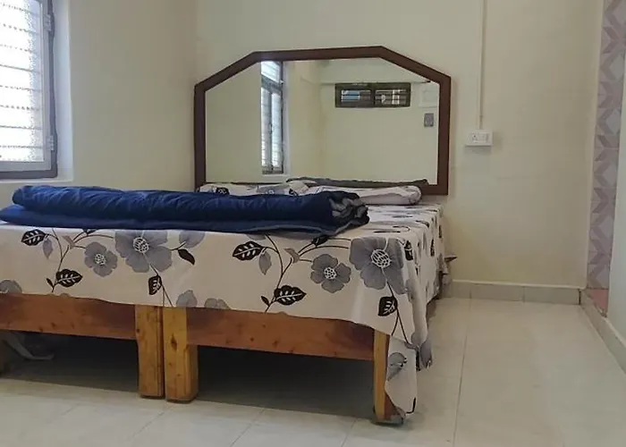Archana Guest House River View Hampi