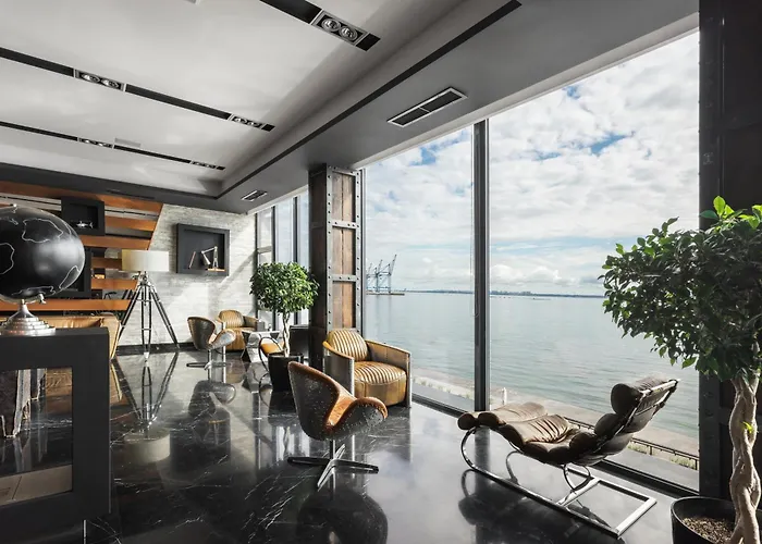 M1 Club Hotel Odessa