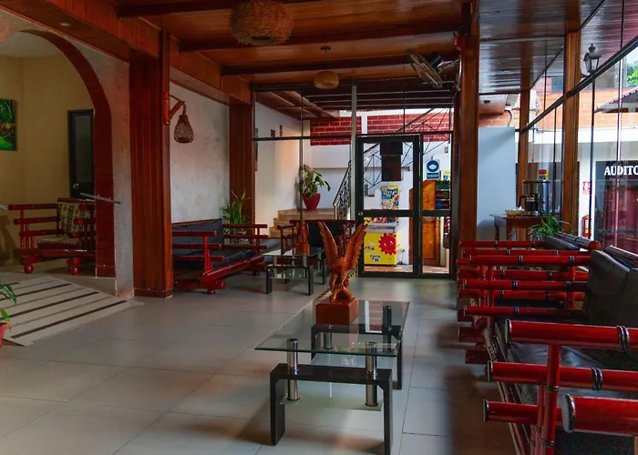 Los Gavilanes Hotel Pucallpa