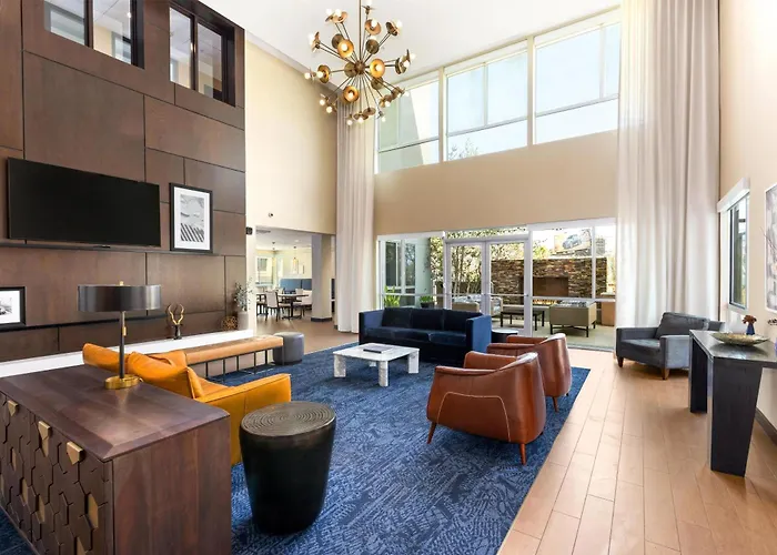Hampton Inn & Suites Los Angeles - Glendale