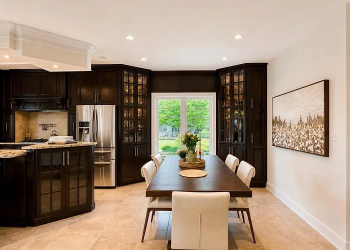 Kemptville Suites