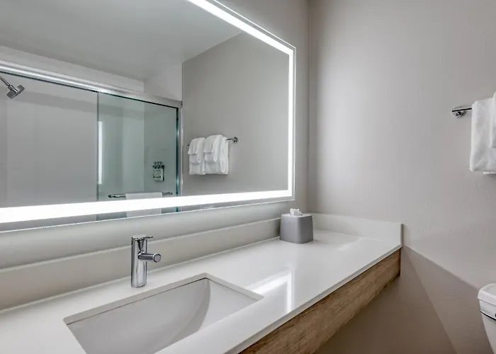 Holiday Inn Express - Rensselaer By Ihg