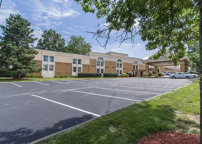 Greenridge Hotel Wickliffe
