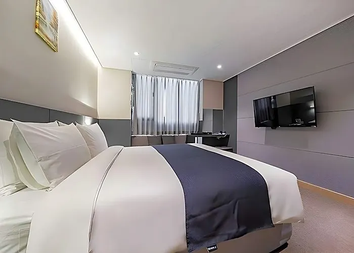 R&B Business Hotel Yeosu