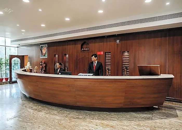 Hotel Jabali Palace Jabalpur