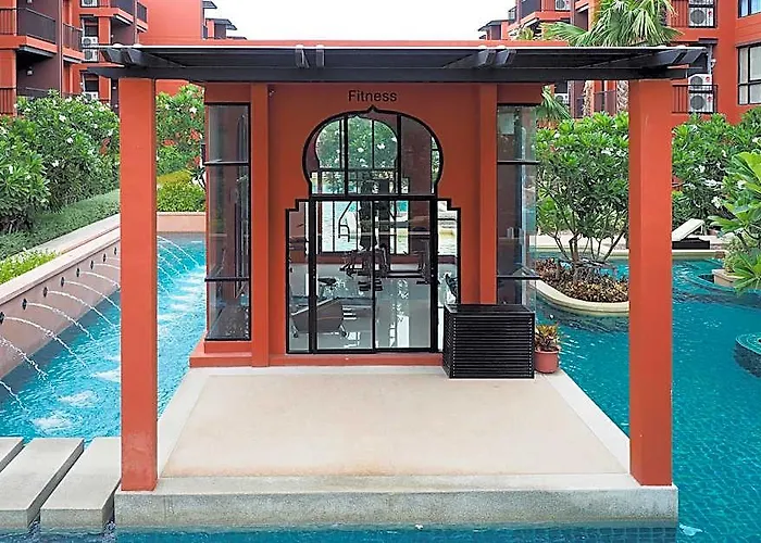 Bluroc Huahin Pool View Hotel