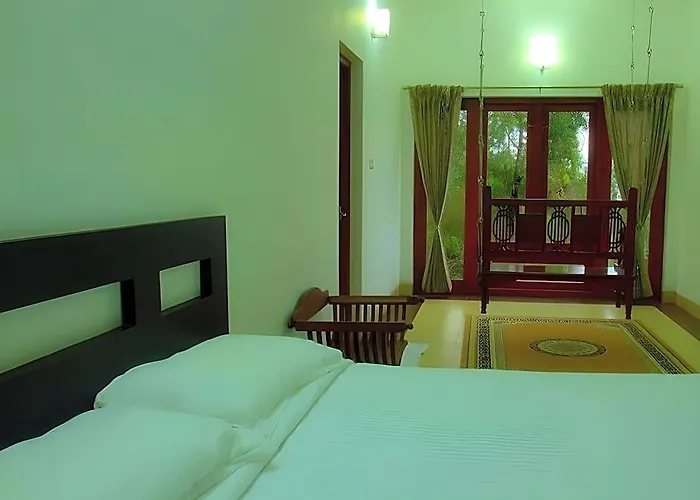 Mount 'N' Mist Hotel Ooty