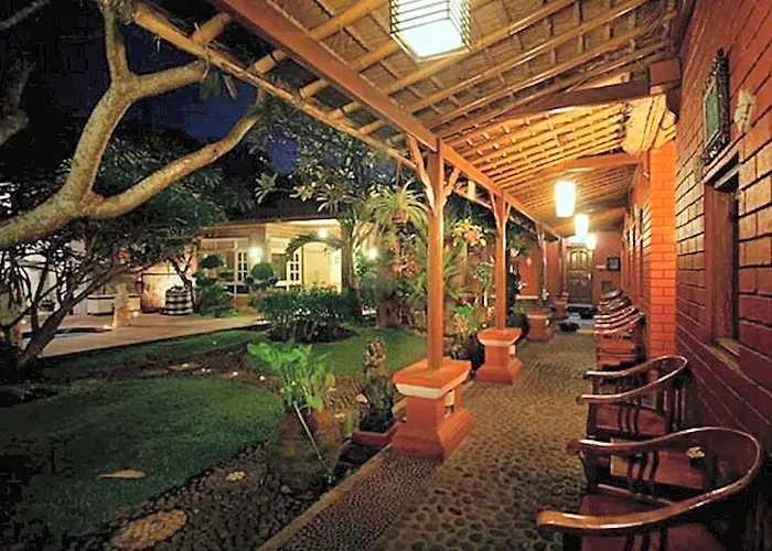 Oyo 482 Anika Guest House Kuta 