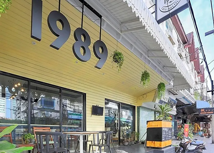 1989 Hostel & Cafe Bangkok