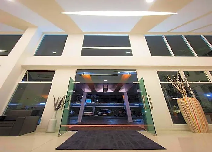 Prime Time Hotel Bang Saen Chonburi