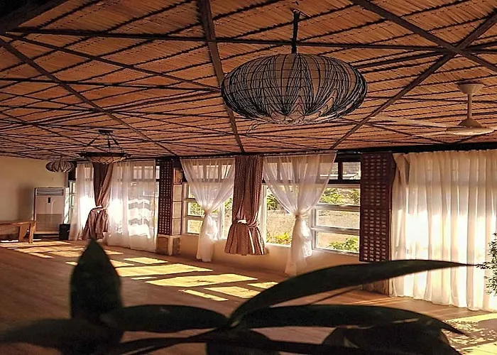 Casa Victoria Resort And Restaurant Pagudpud