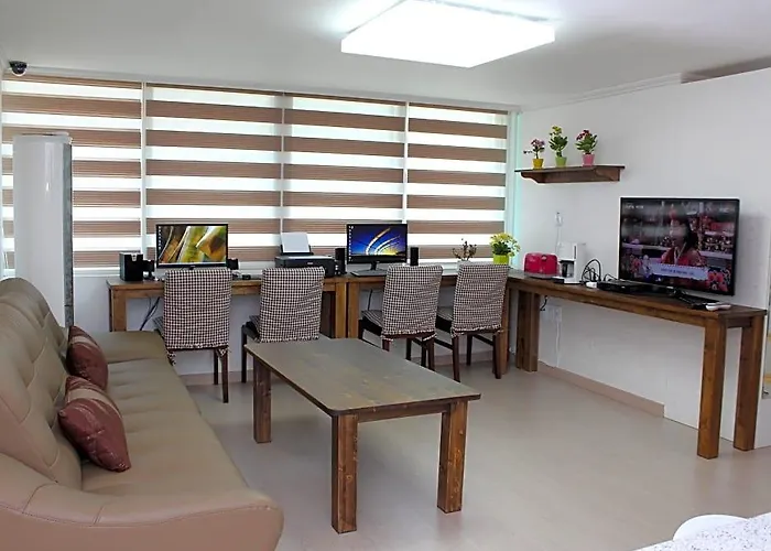 Wow Hills Guesthouse Seoul
