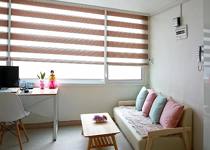Wow Hills Guesthouse Seoul